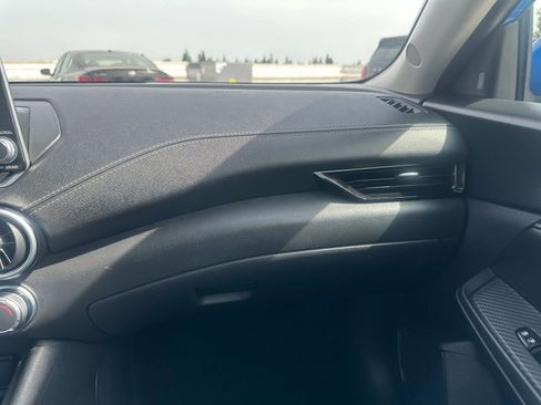 Used 2025 Nissan Sentra SV image 33