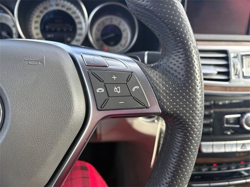 Used 2014 Mercedes-Benz E 350 4MATIC Sedan image 20
