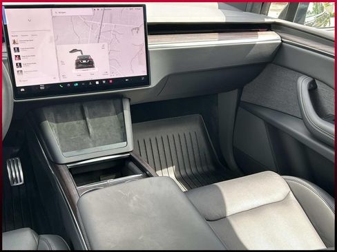 Used 2024 Tesla Model X AWD/4WD image 27