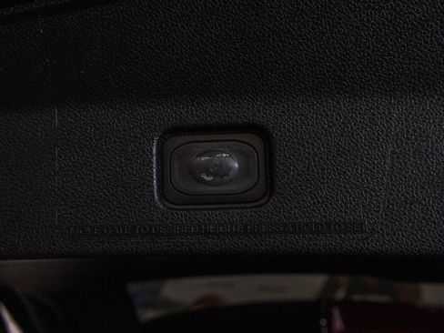 Used 2017 Ford Explorer XLT w/ Equipment Group 202A FWD image 25