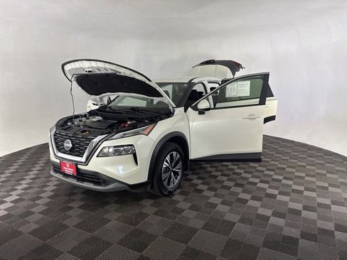 Certified 2023 Nissan Rogue SV image 16