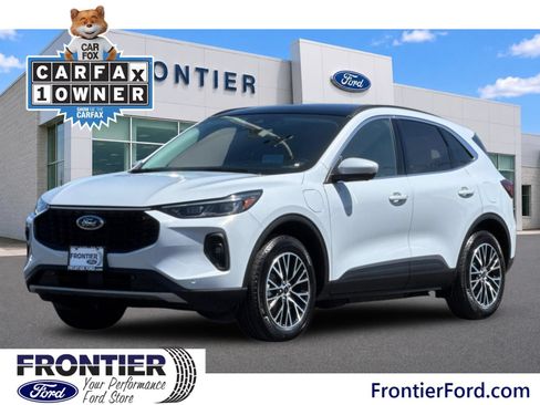 Used 2025 Ford Escape SE w/ PHEV Premium Package FWD image 9