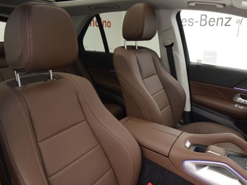 Used 2025 Mercedes-Benz GLE 350 4MATIC image 17