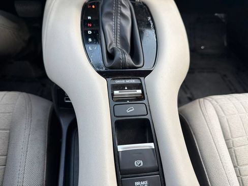 Used 2023 Honda HR-V LX image 27