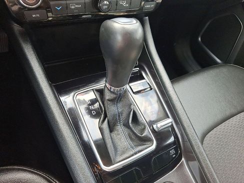 Certified 2022 Jeep Compass Latitude image 4