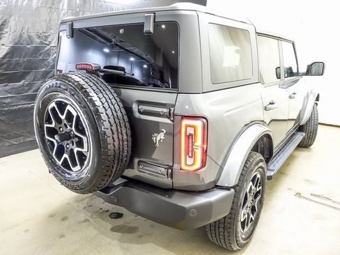 Used 2022 Ford Bronco Outer Banks image 7