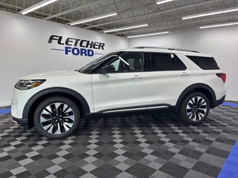 New 2026 Ford Explorer Platinum AWD/4WD image 3