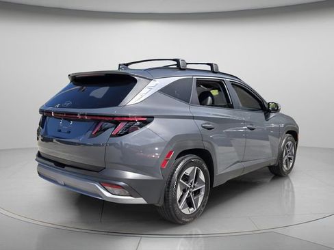 Used 2025 Hyundai Tucson SEL FWD image 9