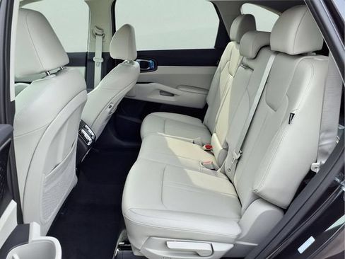 New 2026 Kia Sorento S AWD/4WD image 16