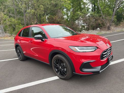 Certified 2026 Honda HR-V Sport image 3