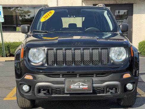Used 2019 Jeep Renegade Sport image 4