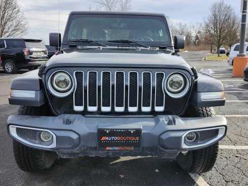 Used 2020 Jeep Wrangler Unlimited Sahara image 12