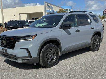 Certified 2025 Honda Pilot TrailSport
