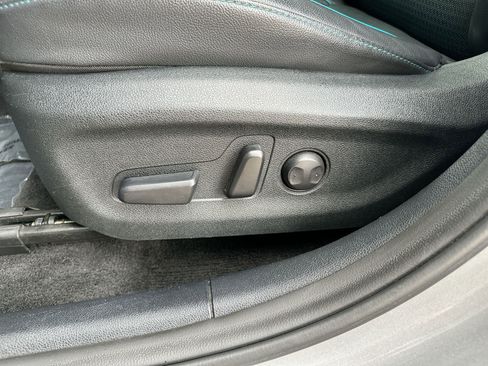 Used 2022 Kia Niro EX Premium w/ Cold Weather Package image 14