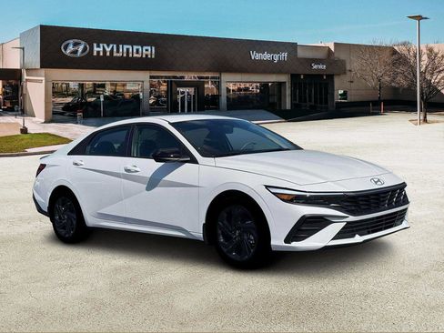 New 2026 Hyundai Elantra Sport image 10