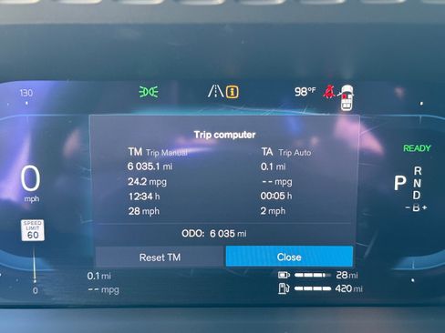 Certified 2024 Volvo XC90 T8 Ultimate w/ Lounge Package image 15