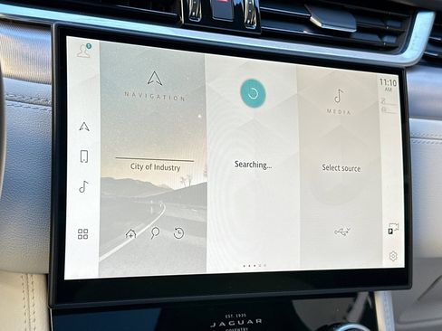 Used 2025 Jaguar F-PACE R-Dynamic S image 21