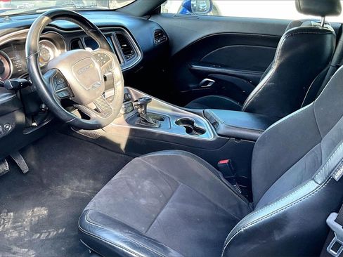 Used 2019 Dodge Challenger R/T w/ Plus Package image 2