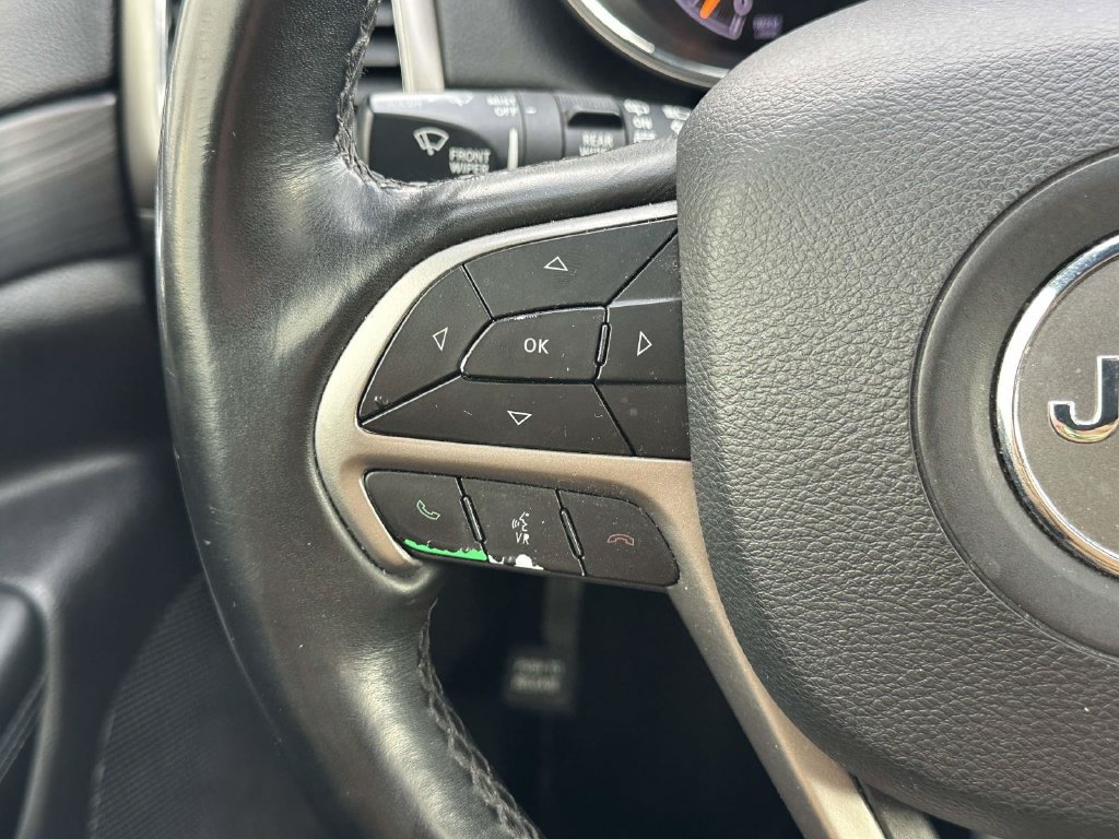 Used 2019 Jeep Grand Cherokee Altitude AWD/4WD image 25