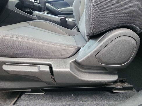 Used 2024 Subaru Crosstrek 2.0i image 13