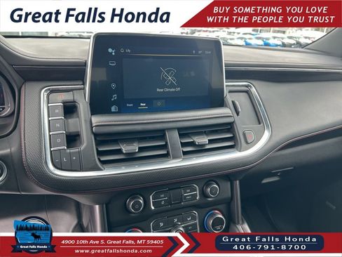 Used 2022 Chevrolet Suburban RST w/ Luxury Package image 16