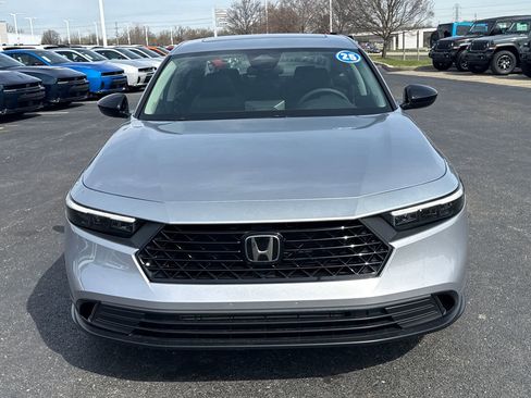Used 2025 Honda Accord SE image 8