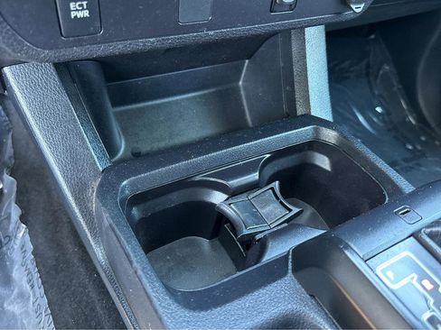 Used 2019 Toyota Tacoma SR image 26