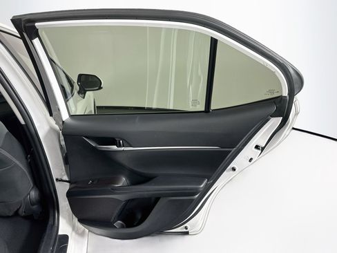 Used 2024 Toyota Camry LE FWD image 28