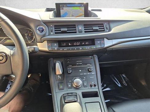 Used 2015 Lexus CT 200h w/ Navigation Package FWD image 15