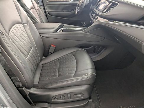Used 2023 Buick Enclave Avenir w/ Avenir Technology Package image 35