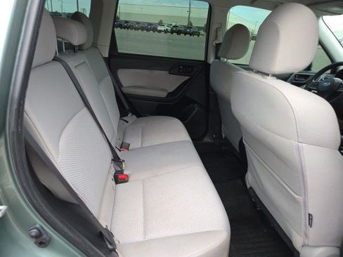 Used 2016 Subaru Forester 2.5i Premium AWD/4WD image 19
