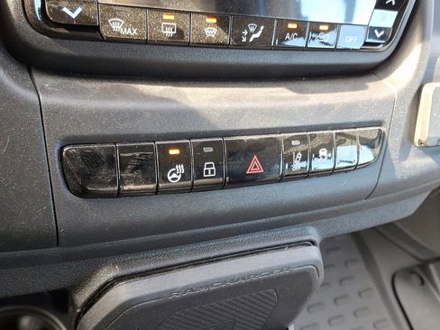 New 2024 RAM ProMaster 3500 w/ Delivery Van Package image 17