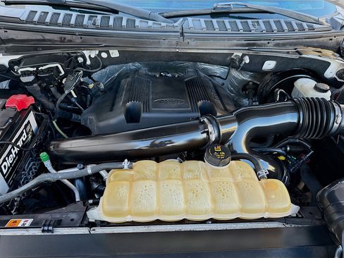 Used 2018 Ford Expedition Max XLT w/ Equipment Group 202A image 35