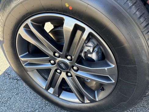 Used 2022 Ford F150 XLT w/ Equipment Group 302A High image 11