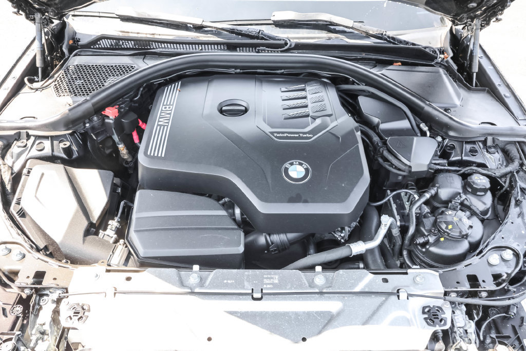 Used 2023 BMW 330i xDrive Sedan w/ Driving Assistance Package AWD/4WD image 43