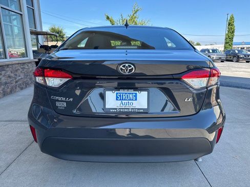 Used 2025 Toyota Corolla LE FWD image 4