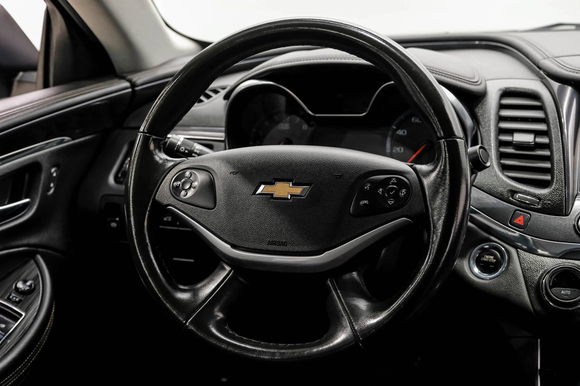 Used 2019 Chevrolet Impala Premier FWD image 18