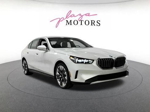 New 2026 BMW 530i xDrive w/ Premium Package AWD/4WD image 7