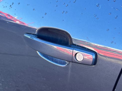 Used 2019 Chevrolet Trax LT image 19