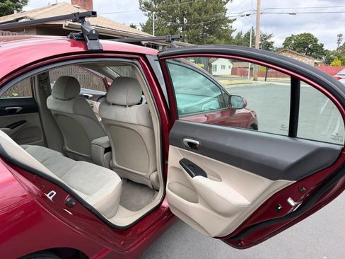 Used 2010 Honda Civic LX image 12