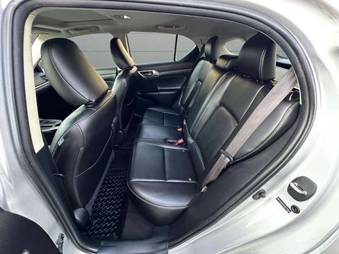 Used 2014 Lexus CT 200h image 21