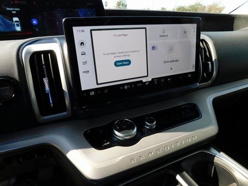 New 2025 Ford Expedition Active image 33