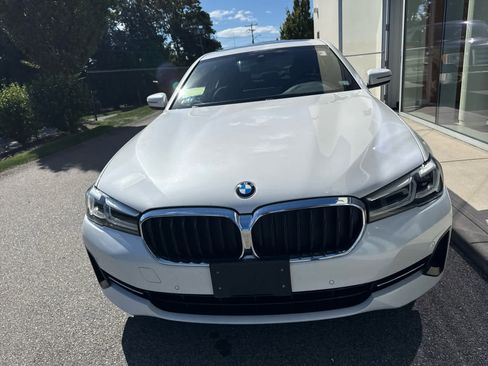 Certified 2022 BMW 530i xDrive w/ Convenience Package image 8