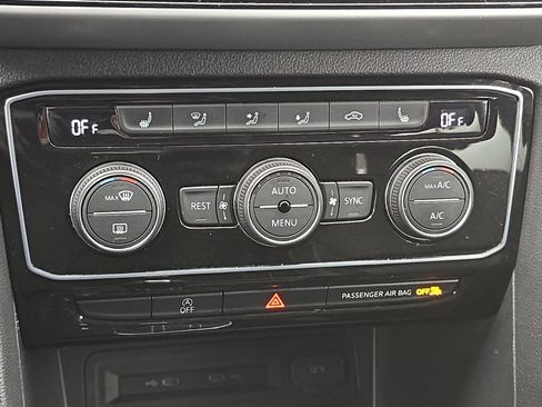 Certified 2023 Volkswagen Atlas SE image 25