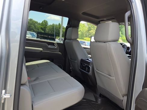 Certified 2025 GMC Sierra 2500 SLT w/ SLT Premium Package AWD/4WD image 12