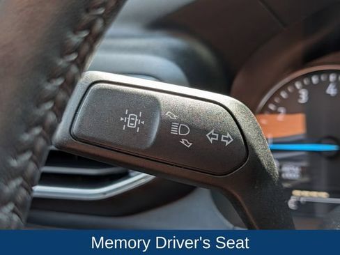 Used 2023 Ford Explorer Limited w/ Limited Technology Package AWD/4WD image 28