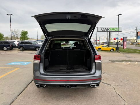 Used 2021 Volkswagen Atlas SEL Premium AWD/4WD image 11