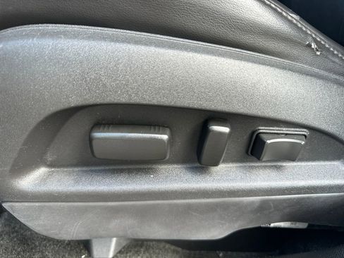 Used 2015 Chevrolet Equinox LT w/ Power Convenience Package image 18