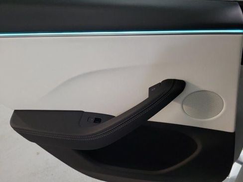 Used 2025 Tesla Model 3 RWD image 16
