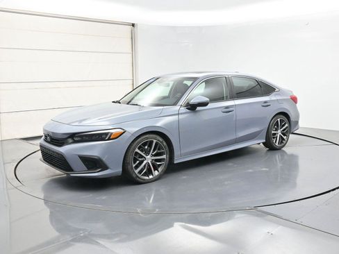 Certified 2022 Honda Civic Touring image 1